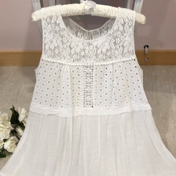 Forgotten Grace White Eyelet Lace Ethereal Top Size Large - Picture 2 of 7